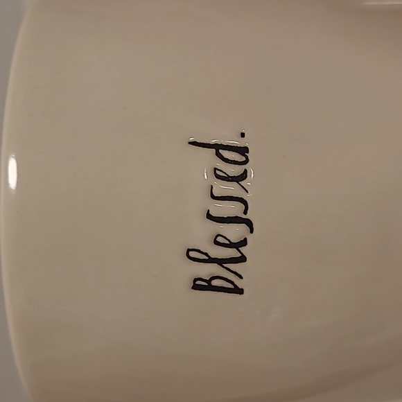 Rea Dunn Blessed Mug - Picture 4 of 16